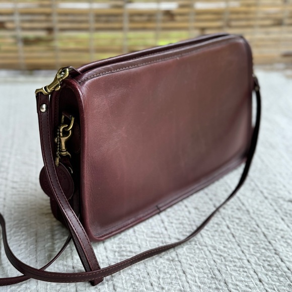 Vintage Handbags - SOLD DONT BUY Vintage 70s 80s leather crossbody bag Kosta’s originals Small